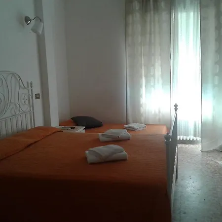 Hotel Gregory 90